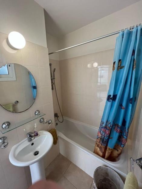 The Holiday Flat, Gateway To Desired Experiences Peyia Exterior foto